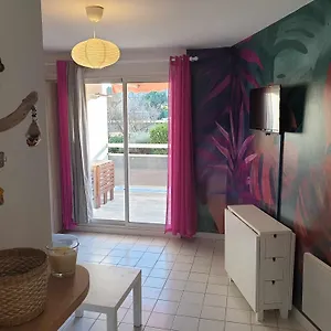 Idéal En Amoureux Rez De Jardin Proche Bormes-les-Mimosas